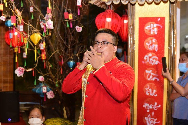 Chùm ảnh mồng một Tết Nhâm Dần